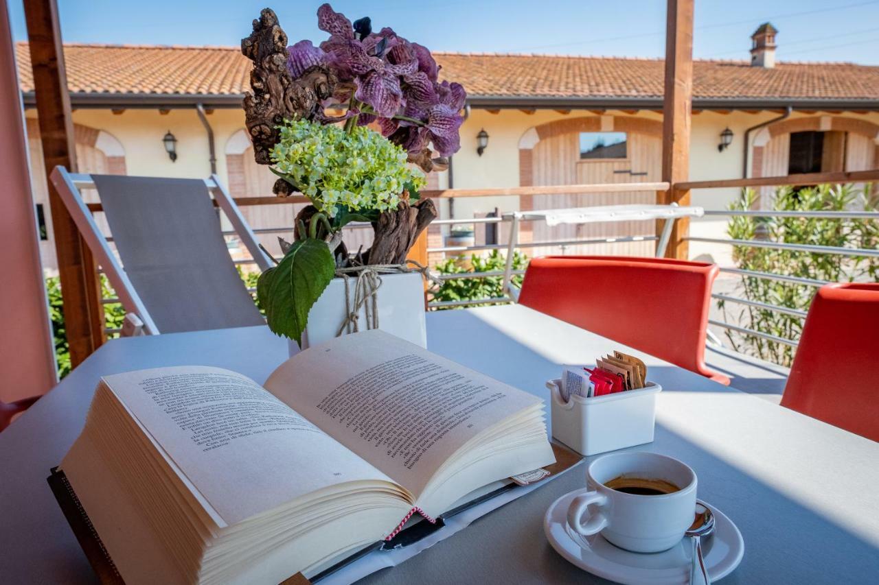 Agriturismo Tre Colline 巴多利诺 外观 照片